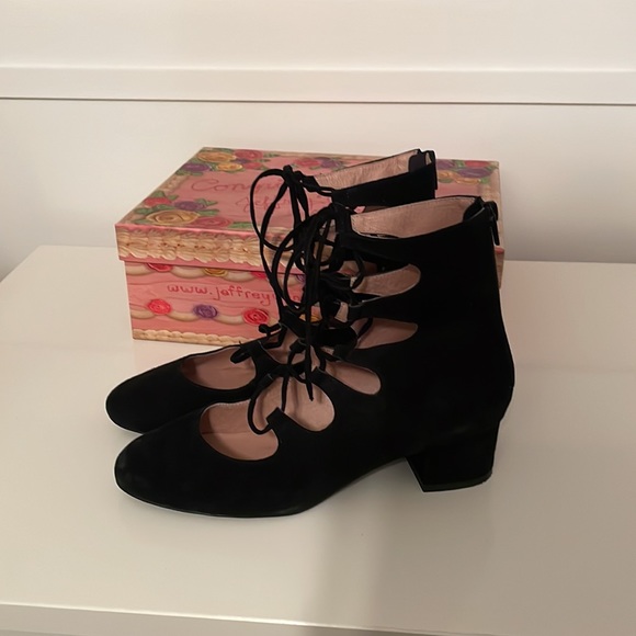 Jeffrey Campbell Black suede lace up short heels - Picture 2 of 4